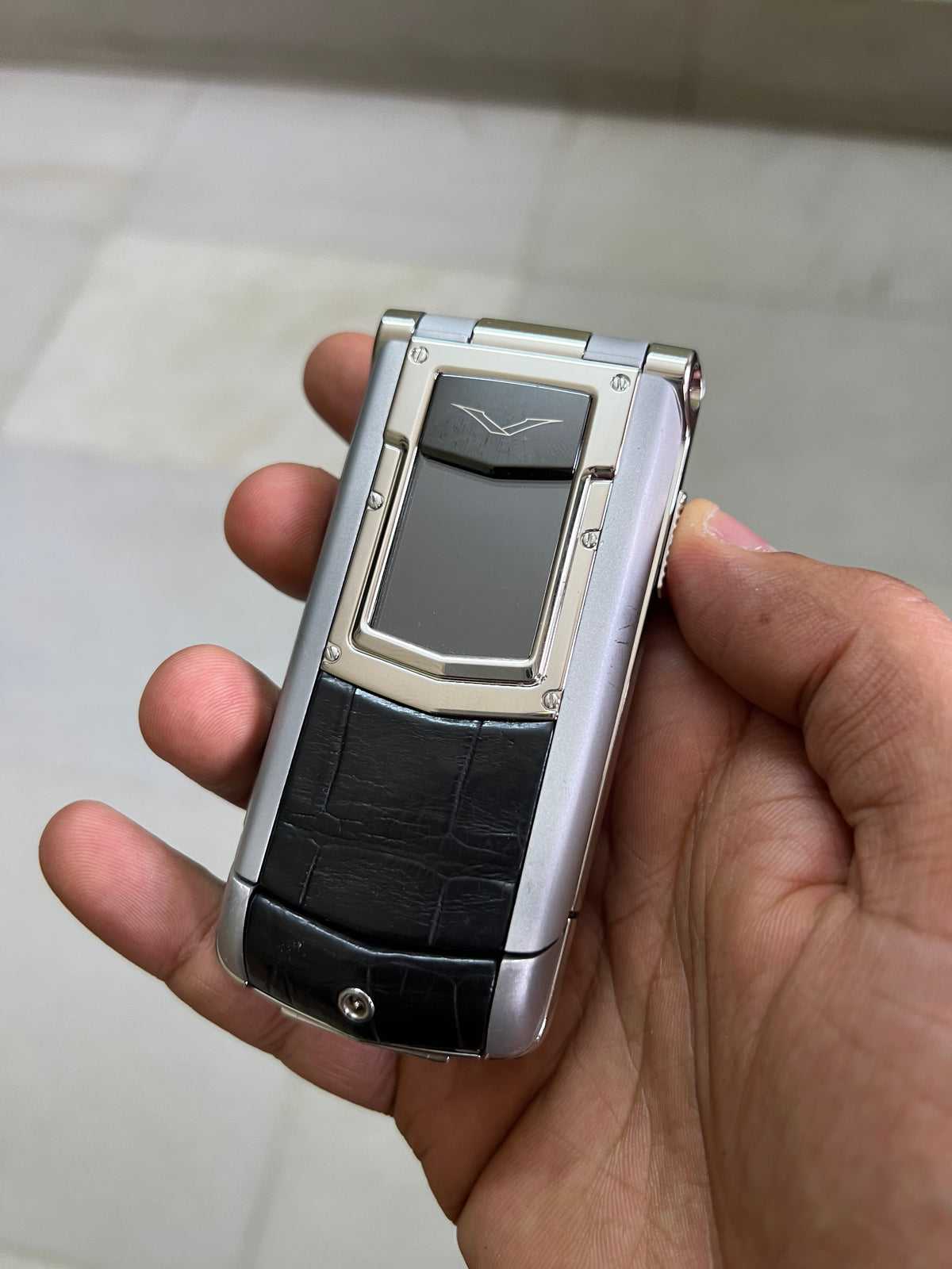 Vertu Constellation Ayxta Black Alligator Vintage Keypad Mobile