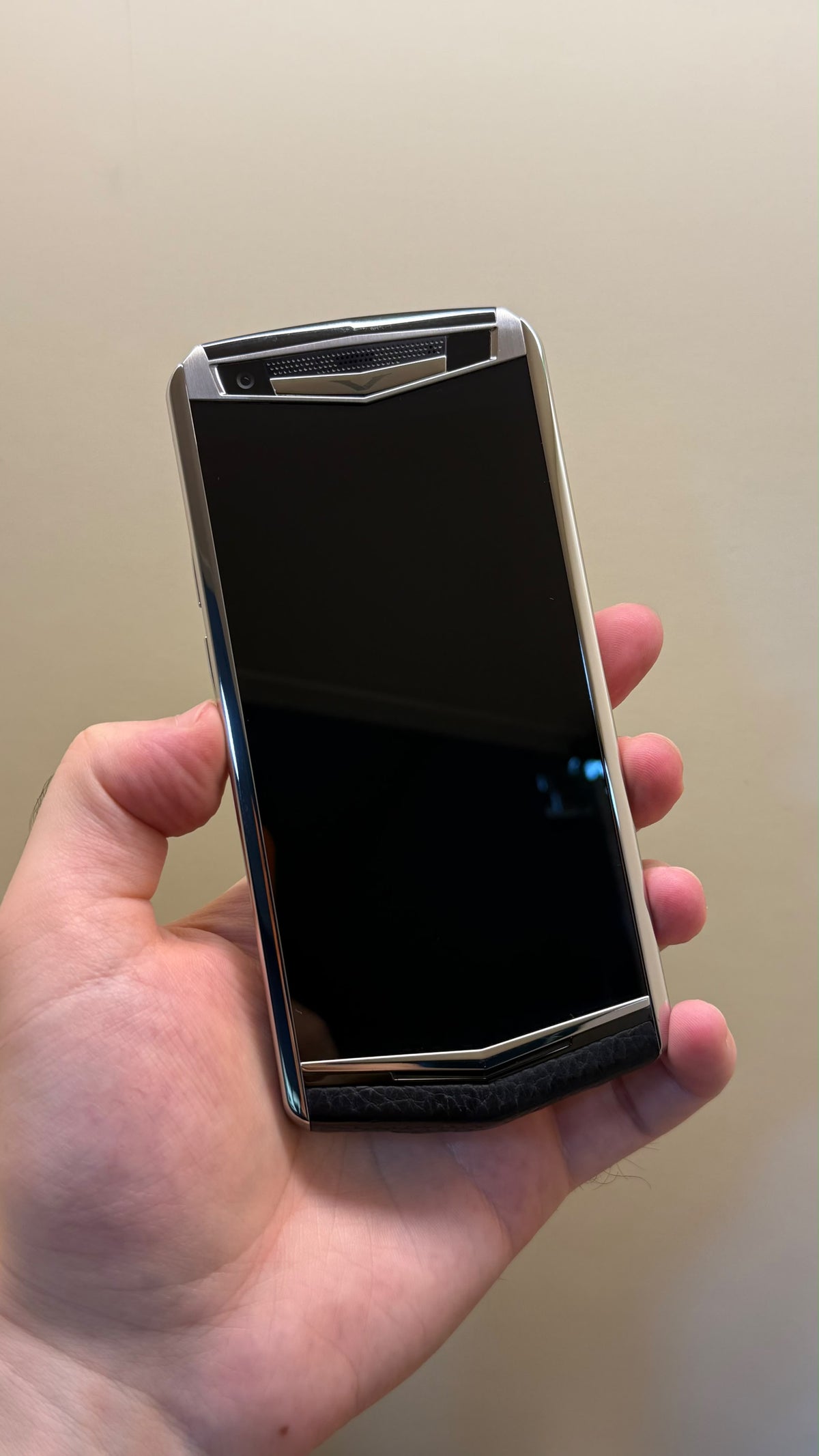 VERTU ASTER P BLACK SILVER CALFSKIN PHONE