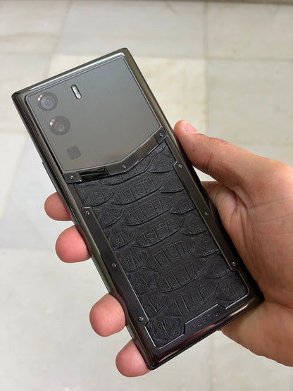 VERTU METAVERTU CURVE Python Skin Web3 5G Smartphone – Fortune Serpent Edition (Black, 512GB)