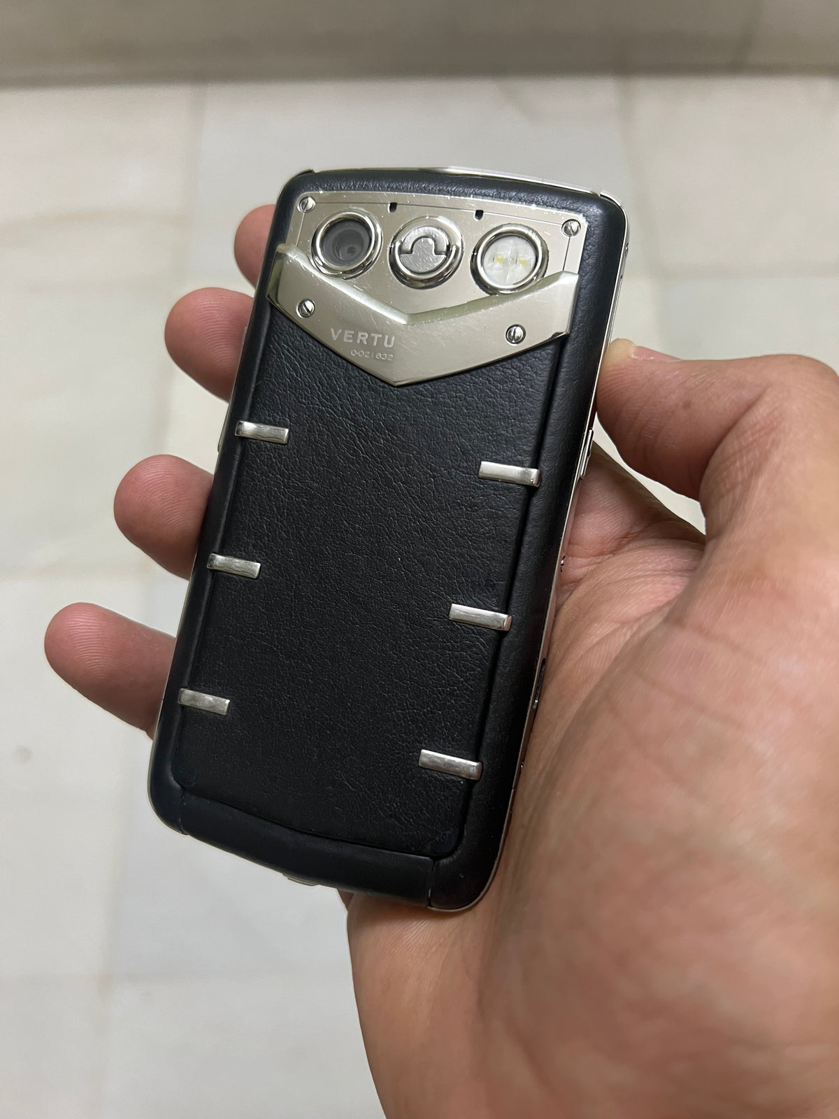 Vertu Constellation Quest Qwerty Keypad Mobile Phone