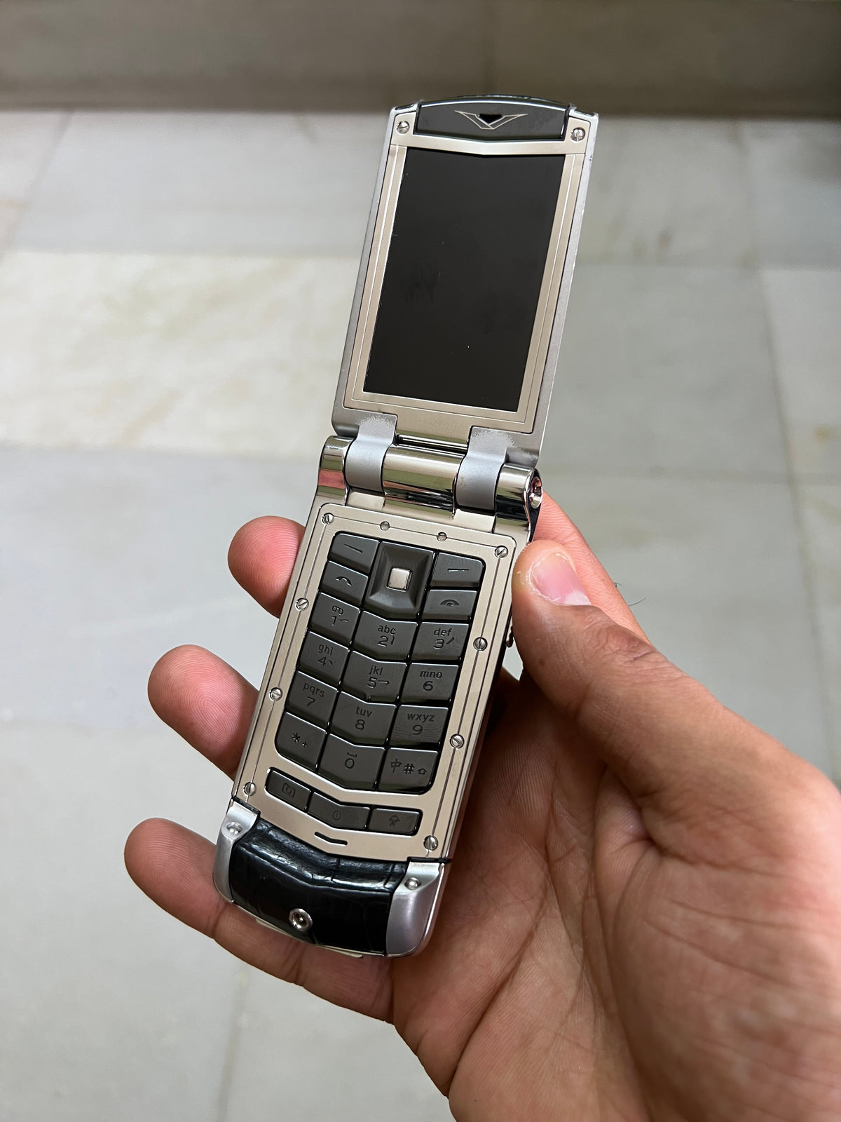 Vertu Constellation Ayxta Black Alligator Vintage Keypad Mobile