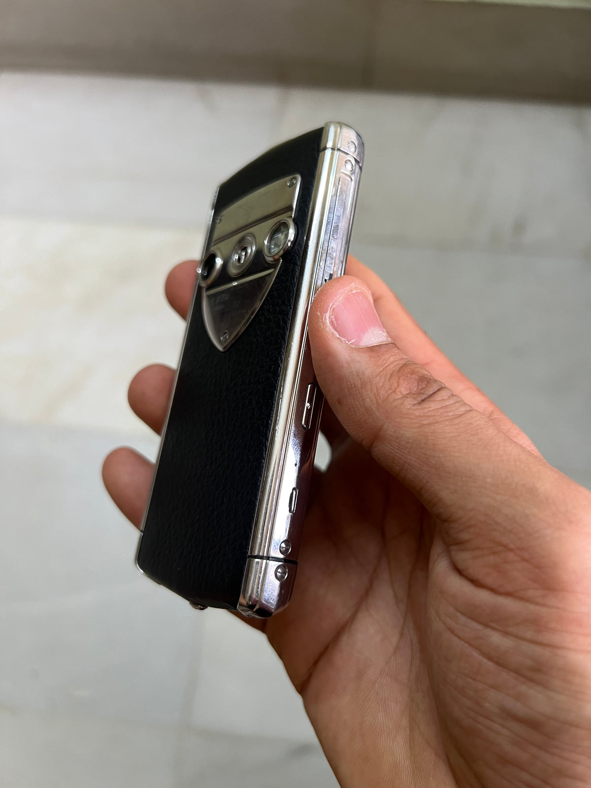 Vertu Constellation T Touch Diamond Edition Mobile