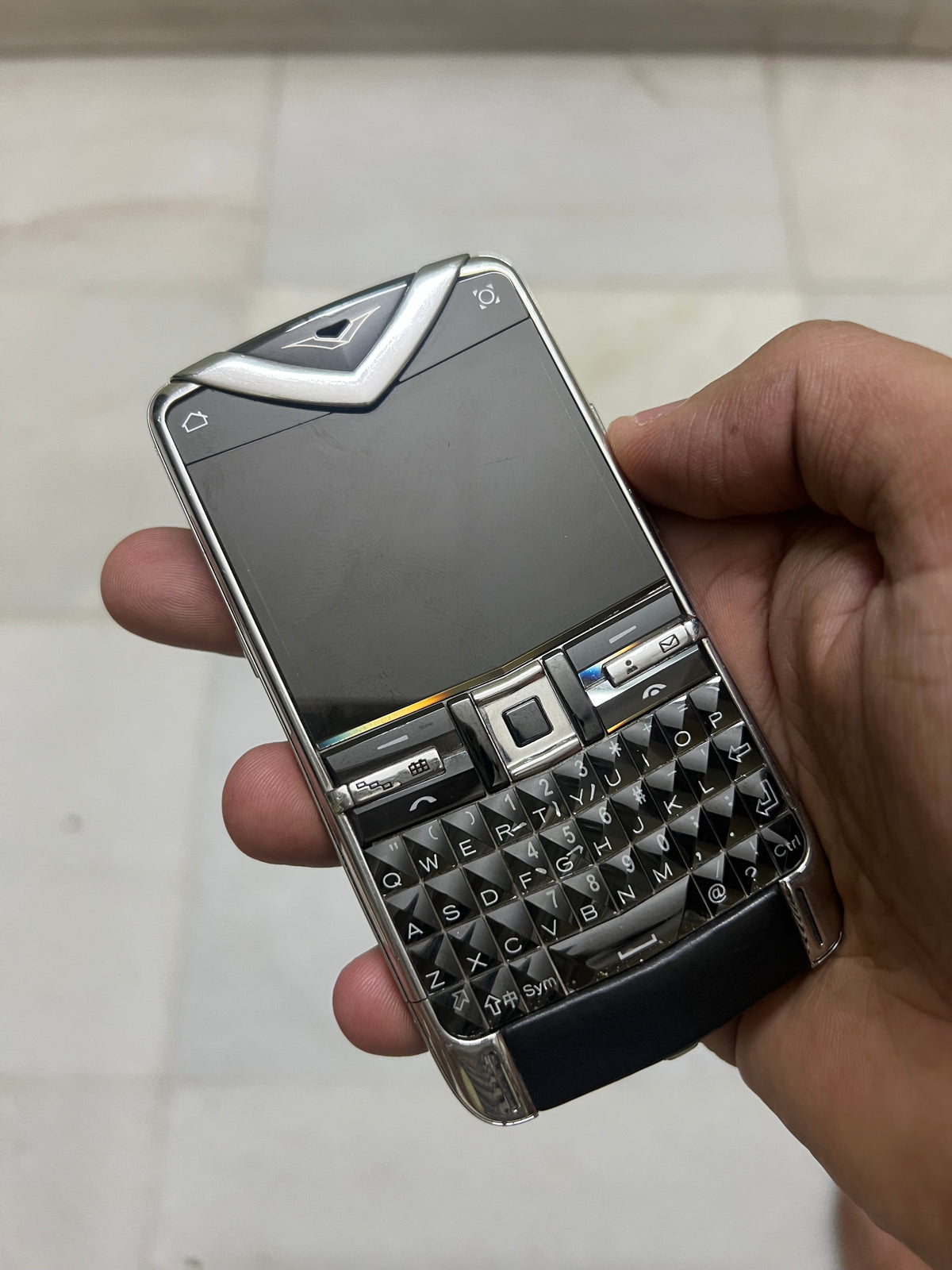 Vertu Constellation Quest Qwerty Keypad Mobile Phone
