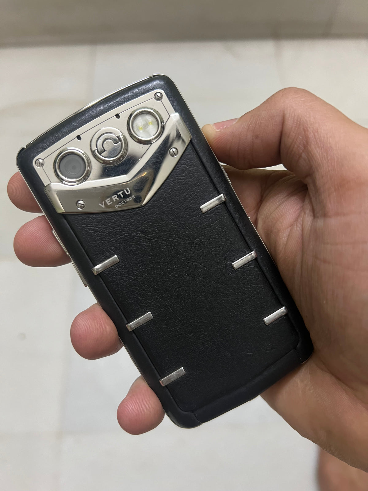 Vertu Constellation Quest Qwerty Keypad Mobile Phone