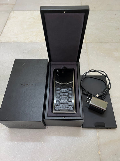 VERTU METAVERTU CURVE Python Skin Web3 5G Smartphone – Fortune Serpent Edition (Black, 512GB)