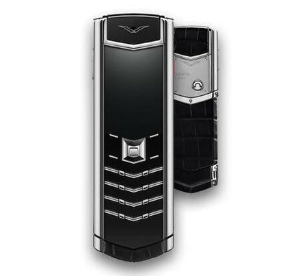 لوحة مفاتيح هاتف Vertu Signature باللون الأسود والفضي