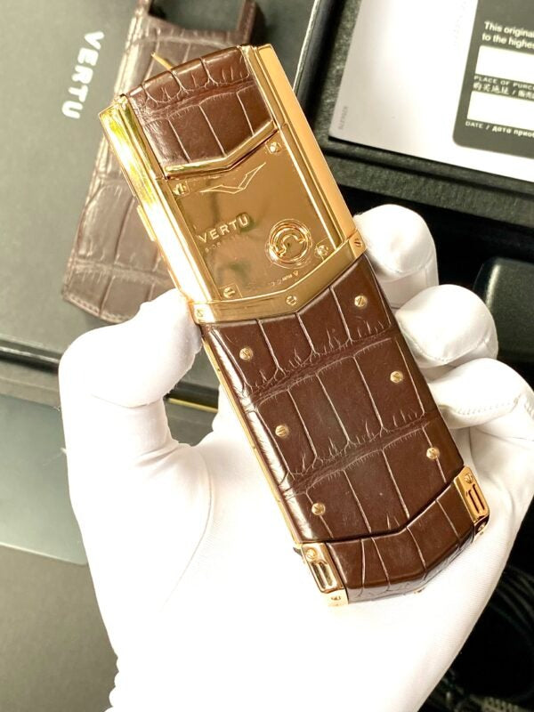 Vertu Signature S Rose Gold Chocolate Alligator Skin