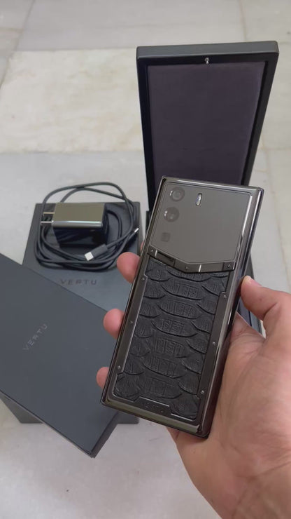 VERTU METAVERTU CURVE Python Skin Web3 5G Smartphone – Fortune Serpent Edition (Black, 512GB)